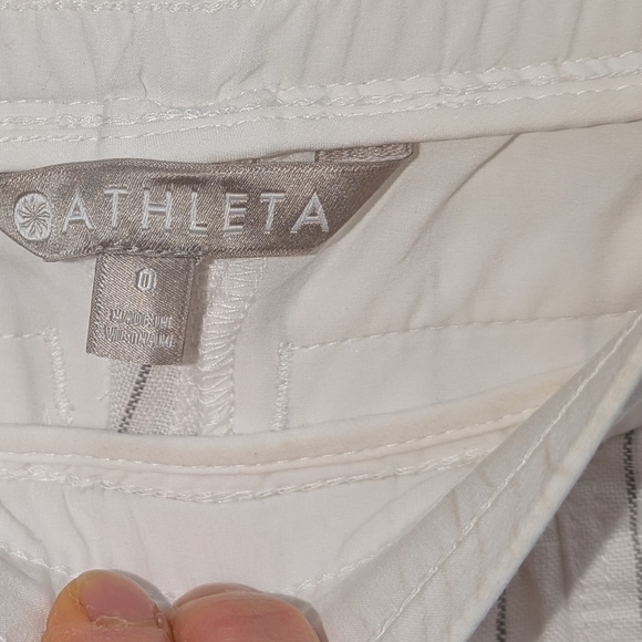 Athena Barrel Legged Linen Pants - Picture 4 of 5